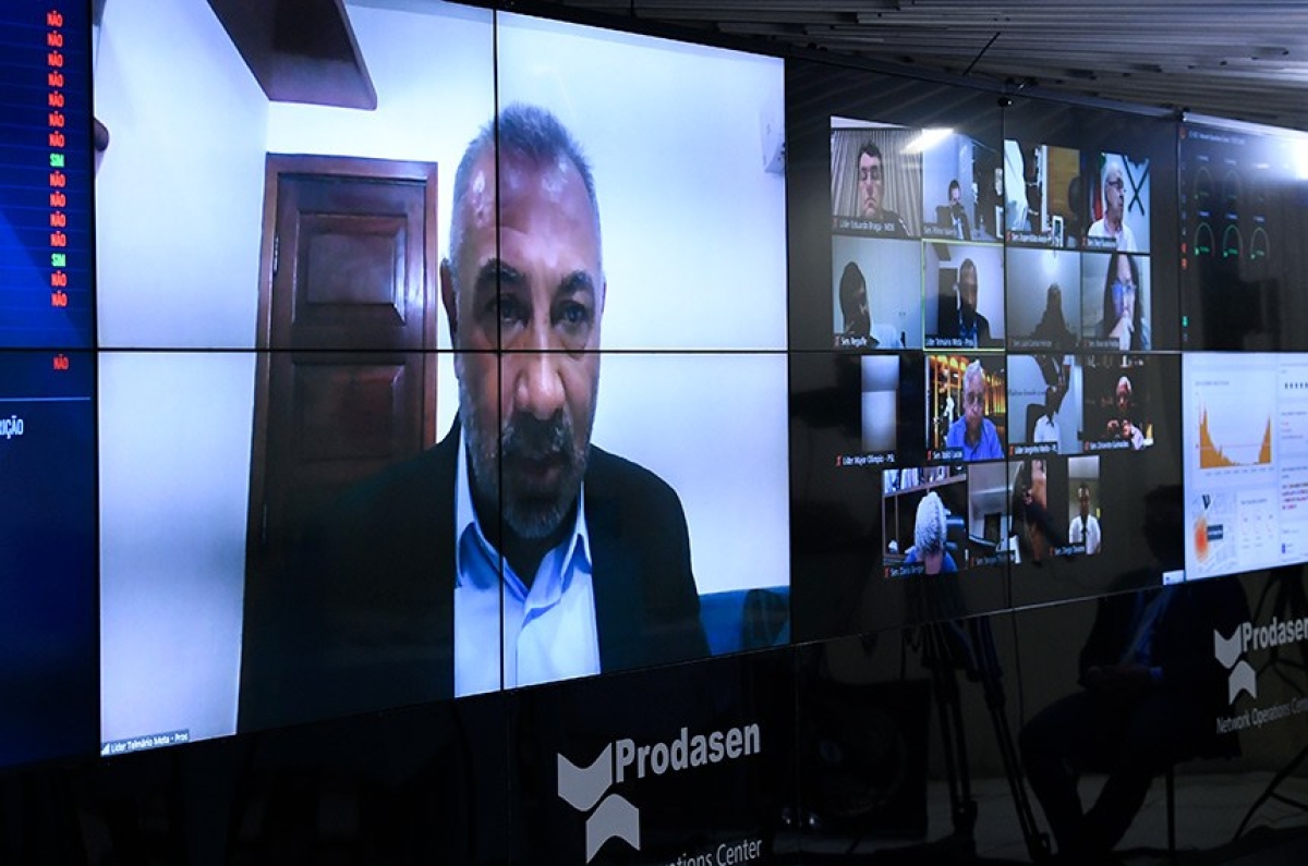 O relatório do senador Telmário Mota (Pros-RR), favorável à autonomia do BC, foi aprovado por 56 votos a 12 (Foto: Jefferson Rudy/ Agência Senado)
