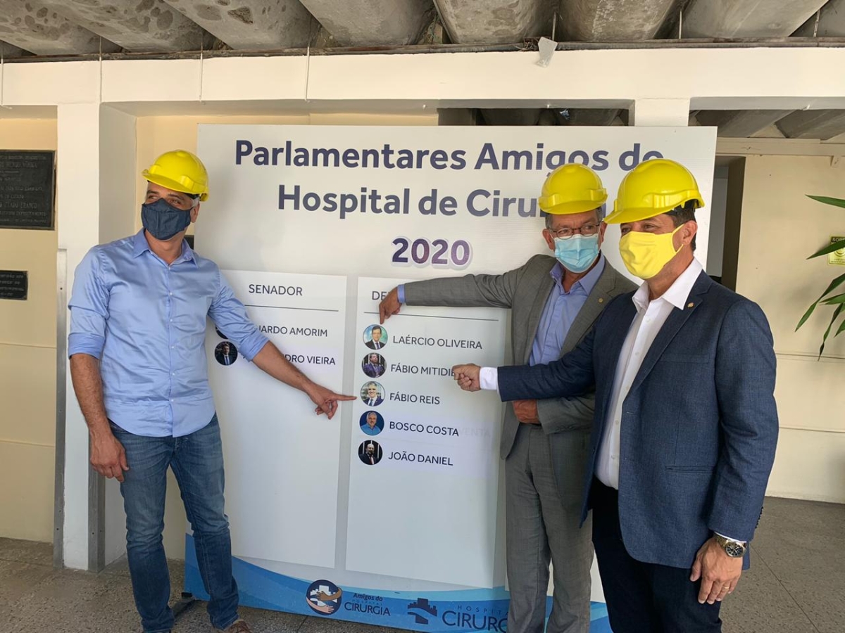 Após destinar R$ 8,8 milhões em emendas para hospital Cirurgia, Laércio Oliveira visitou obras (Foto: Site Laércio Oliveira)