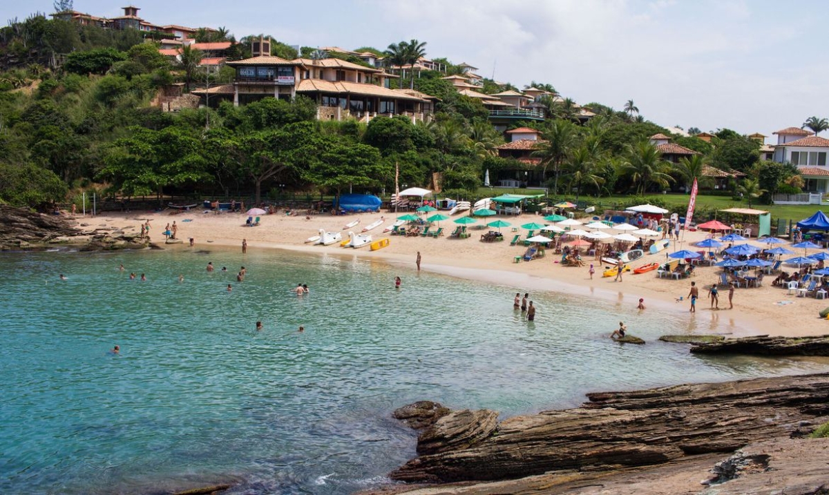 Justiça determina fechamento de hotéis e praias de Búzios (Foto: Thiago Freitas/ MTur)