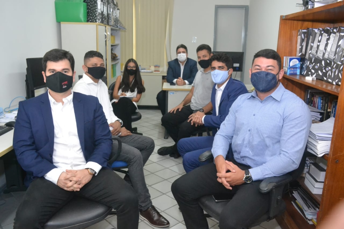 Comissão de Justiça e Redação define presidente e secretário (Foto: China Tom/ CMA)