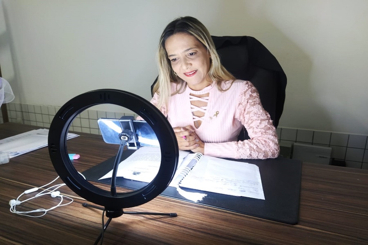 Vereadora Sheyla Galba questiona fechamento do Centro de Especialidades Odontológicas (Foto: Assessoria Sheyla Galba)