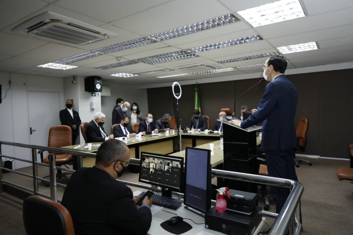 Georgeo Passos: "as pessoas passam fome em Sergipe e o Governo guarda dinheiro do combate à pobreza" (Foto: Site Georgeo Passos)