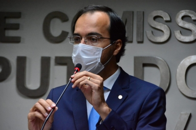 Georgeo Passos: "é um absurdo SE pagar 800 mil para consórcio do NE e não ajudar quem passa fome por causa das medidas restritivas" (Foto: Site Georgeo Passos)
