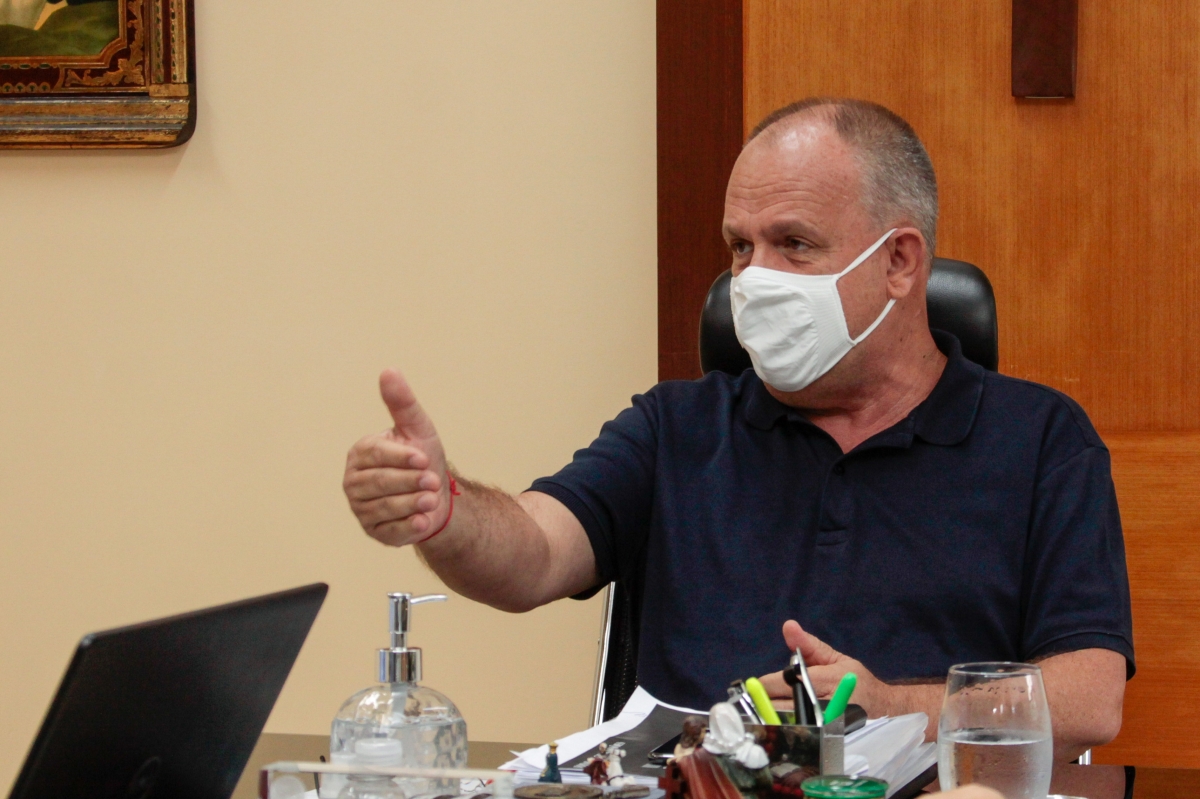Belivaldo anuncia mais de R$ 8 milhões em medidas de enfrentamento aos efeitos econômicos e sociais da pandemia (Foto: Mario Sousa/ Supec/SE)