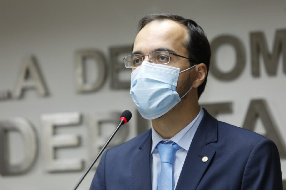 Georgeo Passos anuncia que pedirá arquivamento de seus projetos (Foto: Joel Luiz)