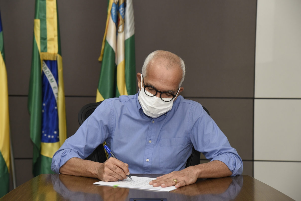 Prefeitura inicia escalonamento de atividades para reduzir fluxo no transporte público em Aracaju (Foto: Ana Lícia Menezes/ PMA)