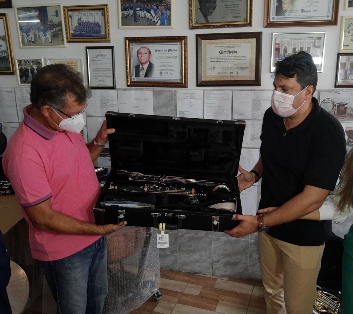 Com emenda de Laércio Oliveira, Lira Carlos Gomes recebe novos instrumentos (Foto: Site Laércio Oliveira)
