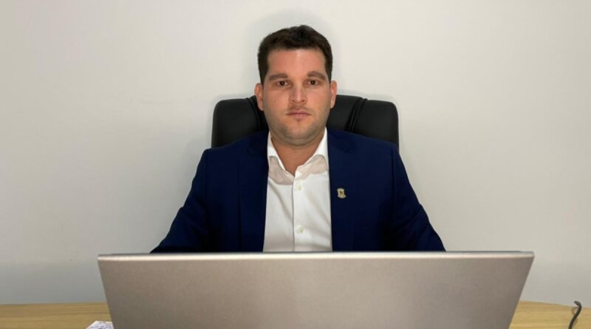 Vereador Neto Batalha rebate críticas e usa valor de diárias para comprar cestas básicas e distribuir em São Cristóvão (Foto: Assessoria Neto Batalha)