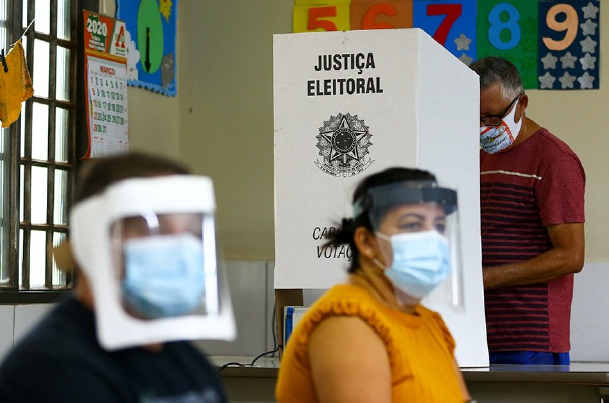 A proposta aumenta de seis para 12 meses o tempo mínimo de filiação partidária e de domicílio eleitoral (Foto: Marcelo Camargo/ Agência Brasil)