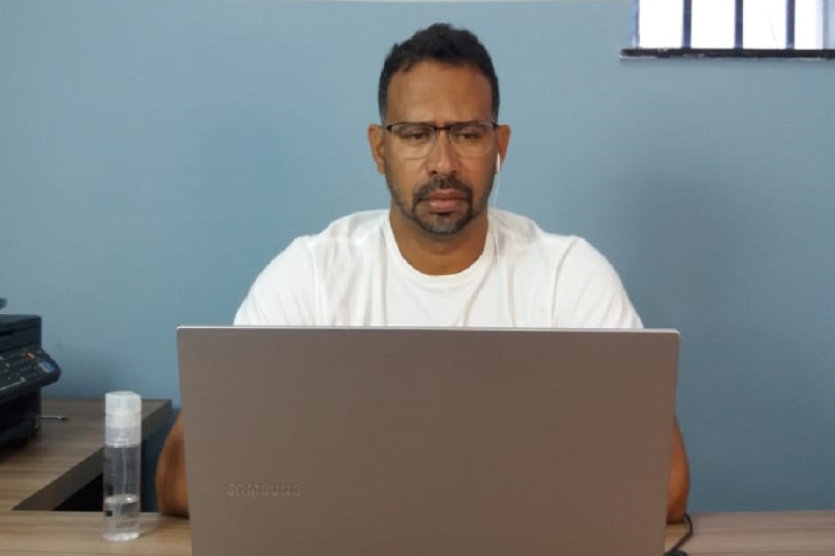 Sargento Byron apela ao Governo do Estado para que assine decretos de promoção de 71 policiais militares (Foto: Assessoria Sargento Byron)