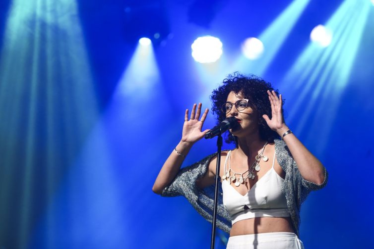 Natália Pires, durante participação no Festival de Música Nacional FM(Foto: Marcelo Camargo/ Agência Brasil)
