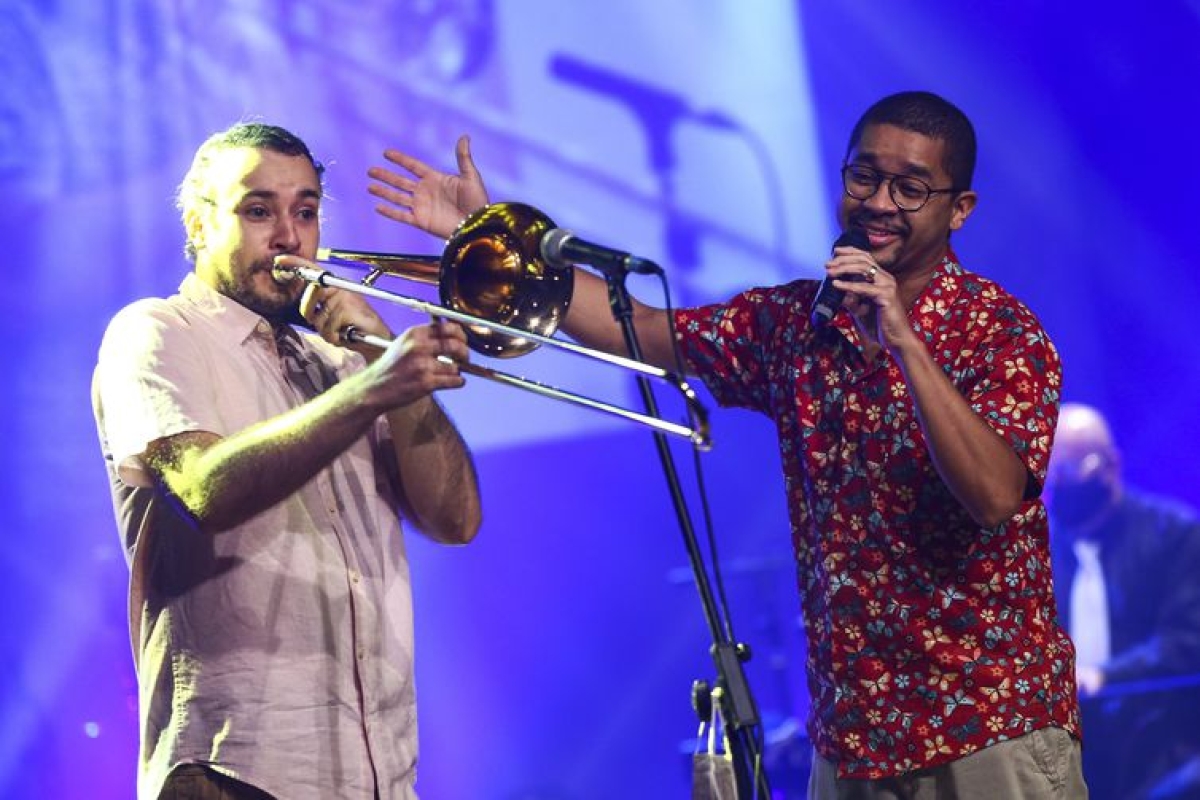 Daniel Rodrigues e Breno Alves, durante participação no Festival de Música Nacional FM (Foto: Marcelo Camargo/ Agência Brasil)