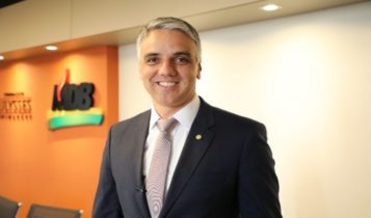 O político foi aconselhado pelos médicos a se internar para tratar o comprometimento em um dos pulmões (Foto: Assessoria Fábio Reis)