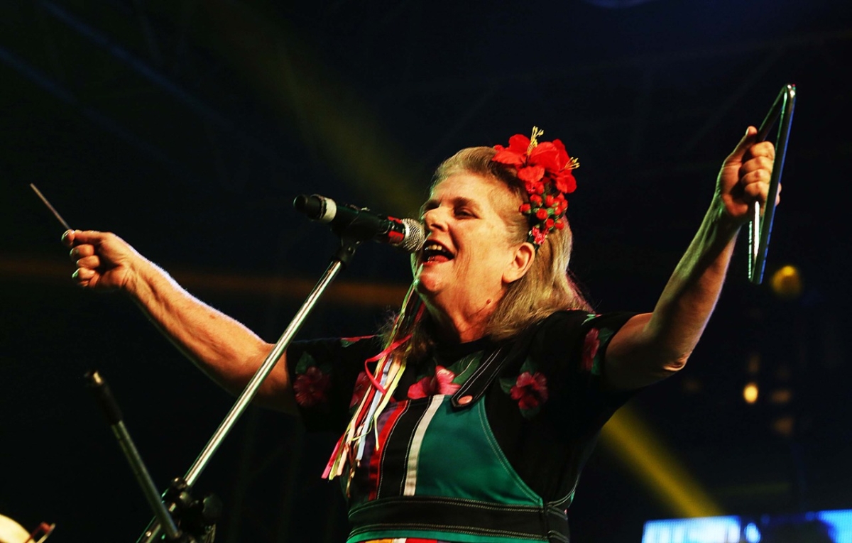Joésia Ramos lança "Duas Bolas de Fogo nos Braços da Ventania" (Foto: Silvio Rocha)