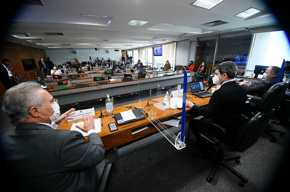 Renan Calheiros (MDB-AL) afirmou que o depoimento de Pazuello à CPI da Pandemia foi repleto de contradições (Foto: Marcos Oliveira/ Agência Senado)