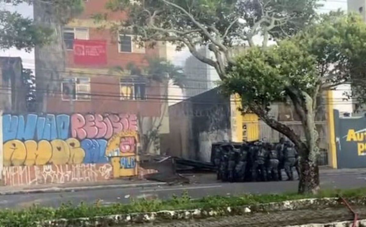 Deputado Iran Barbosa critica ação de desocupação do Edifício Danusa (Foto: Site Iran Barbosa)