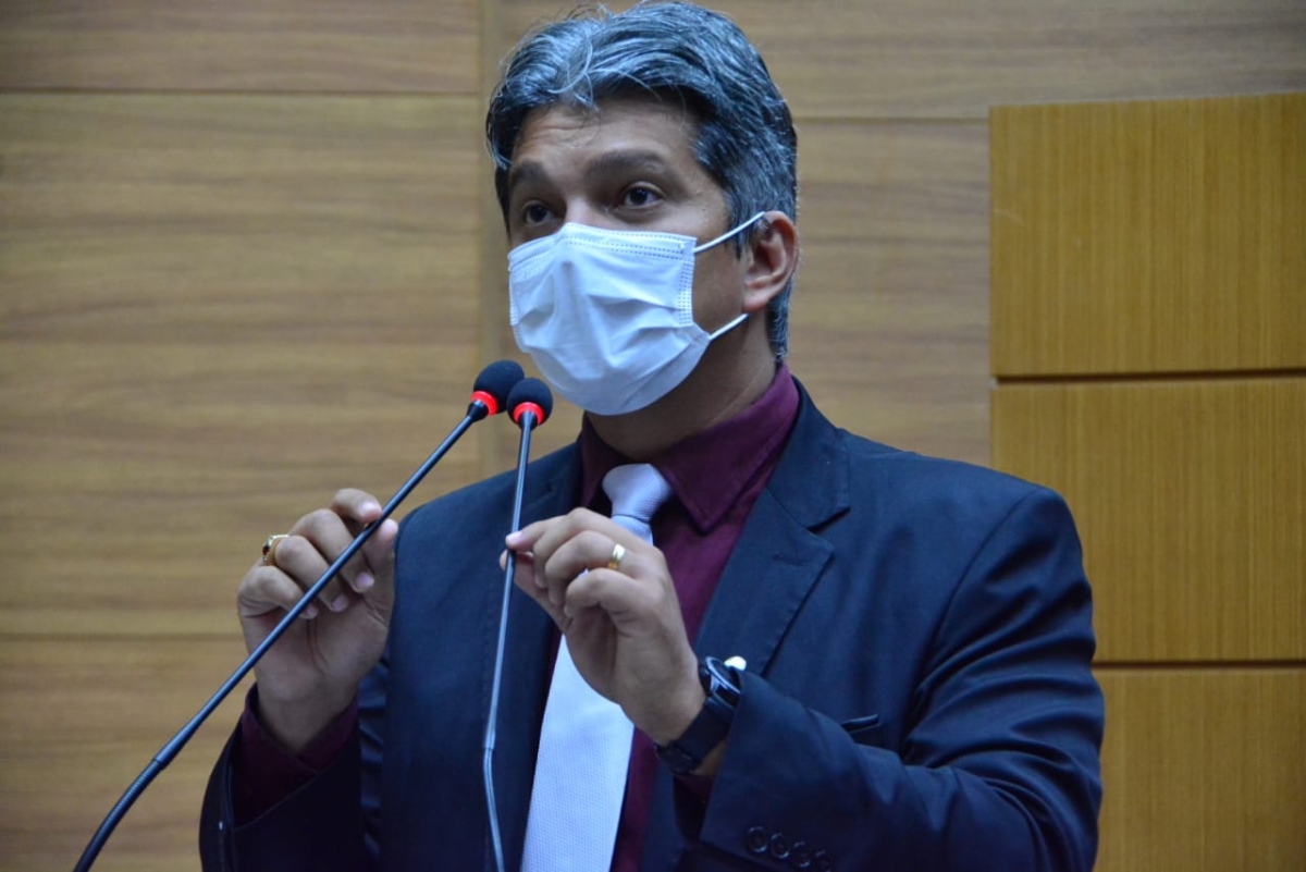 Dr. Samuel sugere que ALESE apele ao governador para celebrar acordo coletivo com SINTASA (Foto: Assessoria Dr. Samuel Carvalho)