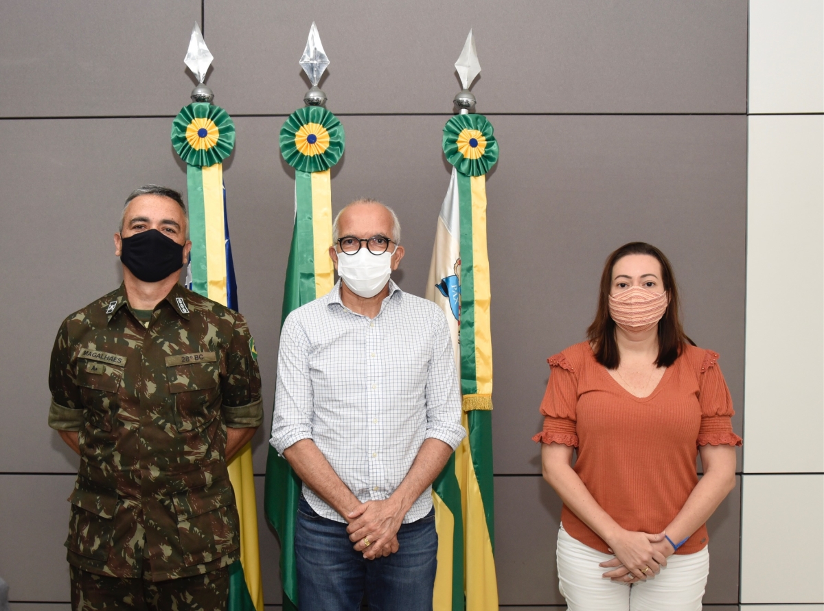 Prefeitura de Aracaju e Exército firmam parceria para instalação de novo drive-thru na zona Norte (Foto: Ana Lícia Menezes/ Prefeitura de Aracaju)