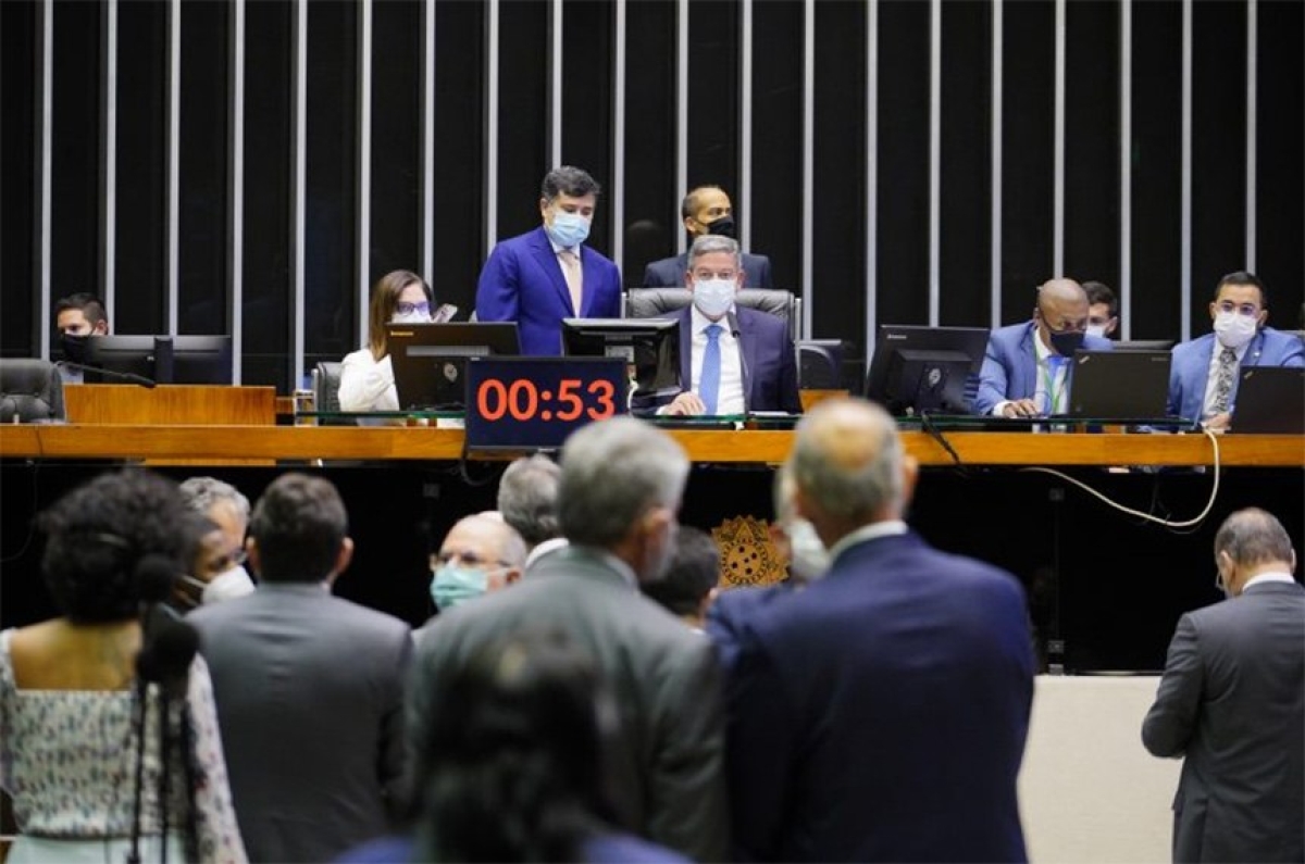 Com emendas dos senadores, desestatização da Eletrobras é aprovada na Câmara (Foto: Pablo Valadares/ Câmara dos Deputados)