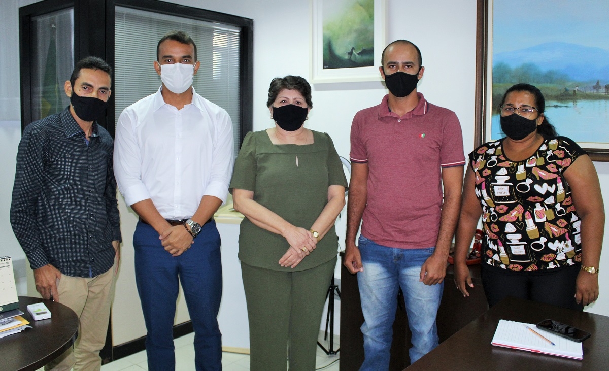 Maria Mendonça garante recursos para implantação de energia fotovoltaica na Uniagro (Foto: Assessoria Maria Mendonça)