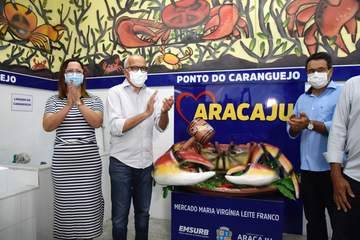 Prefeito Edvaldo entrega novo Ponto do Caranguejo no Mercado Virgínia Franco (Foto: Ana Lícia Menezes/ PMA)