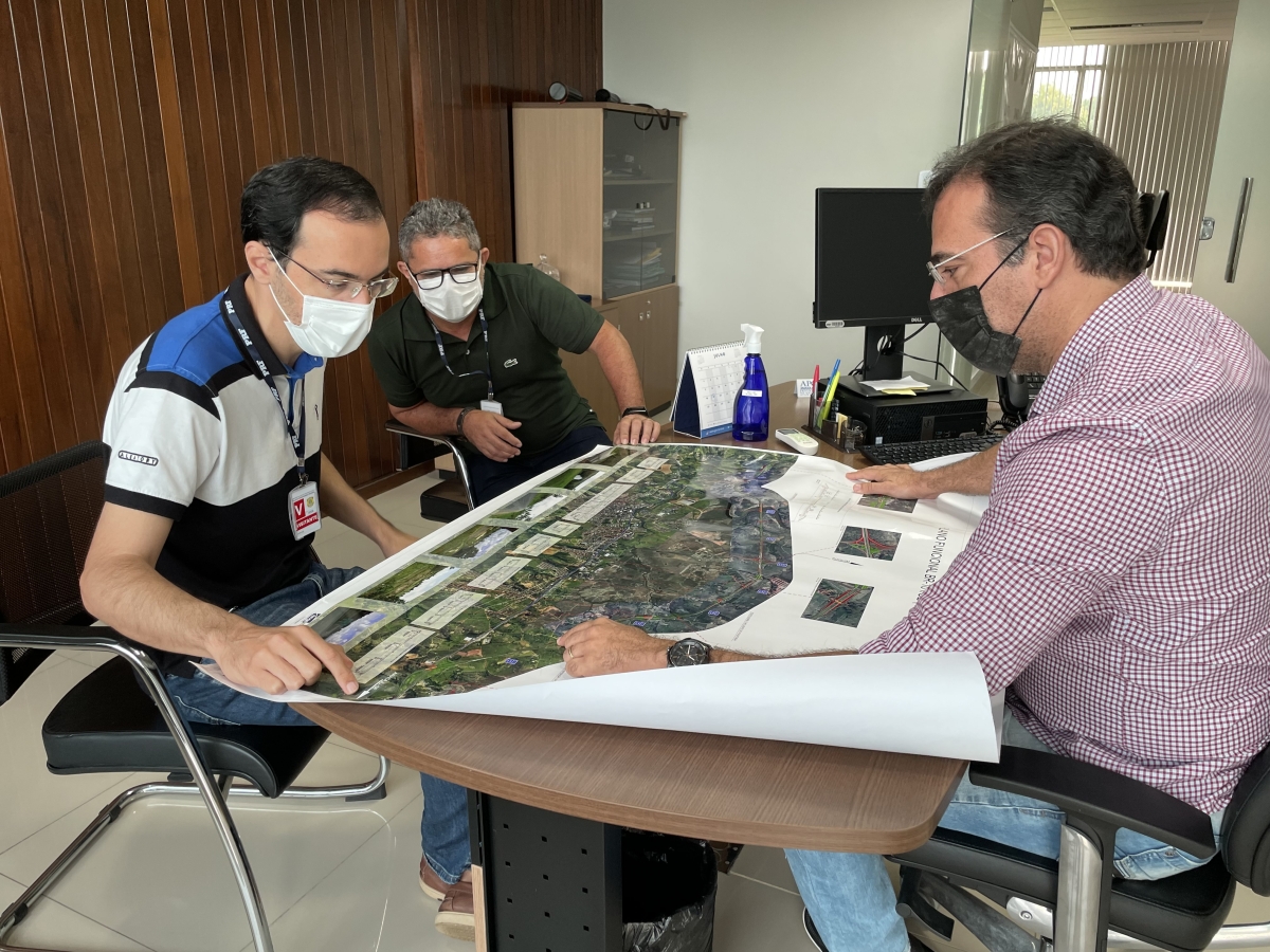 Georgeo Passos reivindica limpeza e recuperação de estradas no DER e DNIT (Foto: Assessoria Georgeo Passos)
