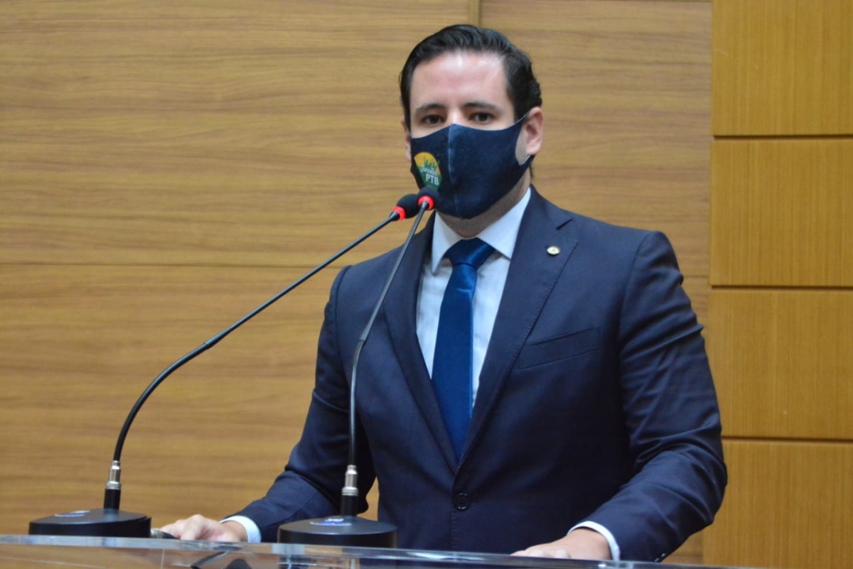 Rodrigo Valadares comemora retorno dos Voos Charters em Sergipe (Foto: Assessoria Rodrigo Valadares)
