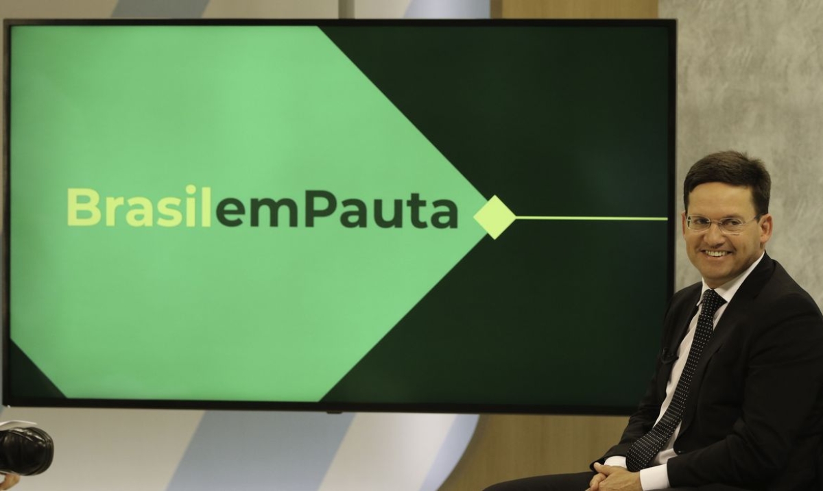 Ministro da Cidadania, João Roma, participa do programa Brasil em Pauta  na TV Brasil (Foto: Fabio Rodrigues-Pozzebom/ Agência Brasil)