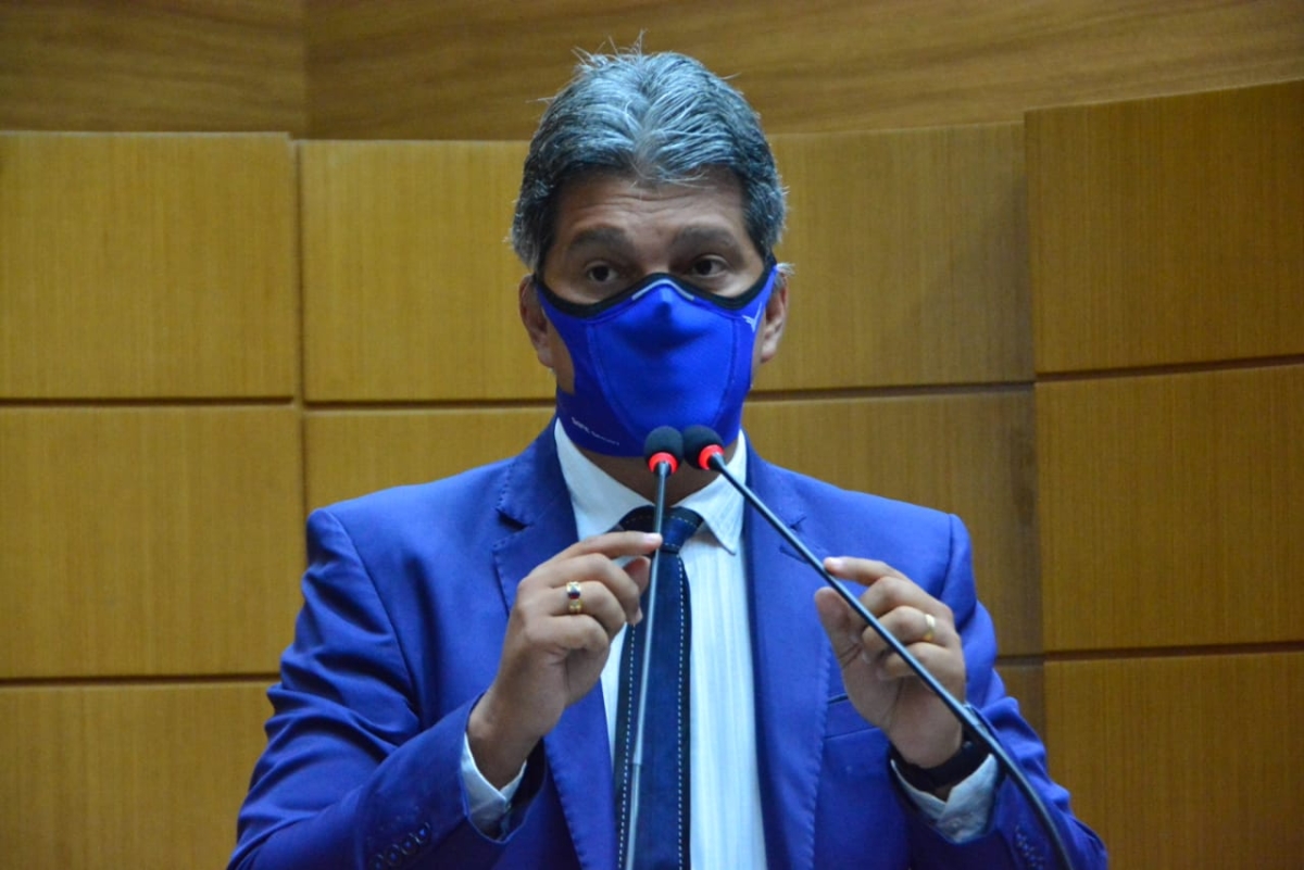 Dr. Samuel Carvalho propõe "Programa Nome Limpo" em Sergipe (Foto: Jadilson Simões)
