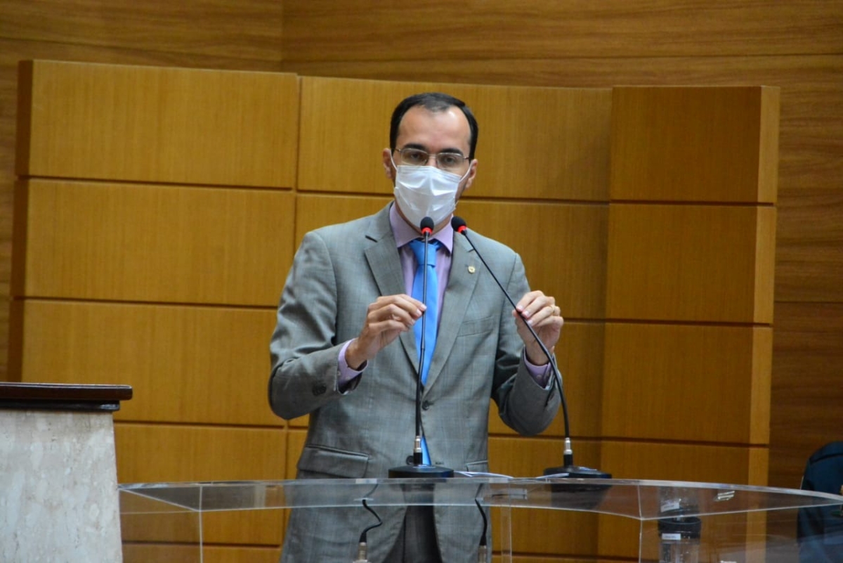 Georgeo Passos cobra da Deso resolução da falta de água em Nossa Senhora da Glória (Foto: Site Georgeo Passos)