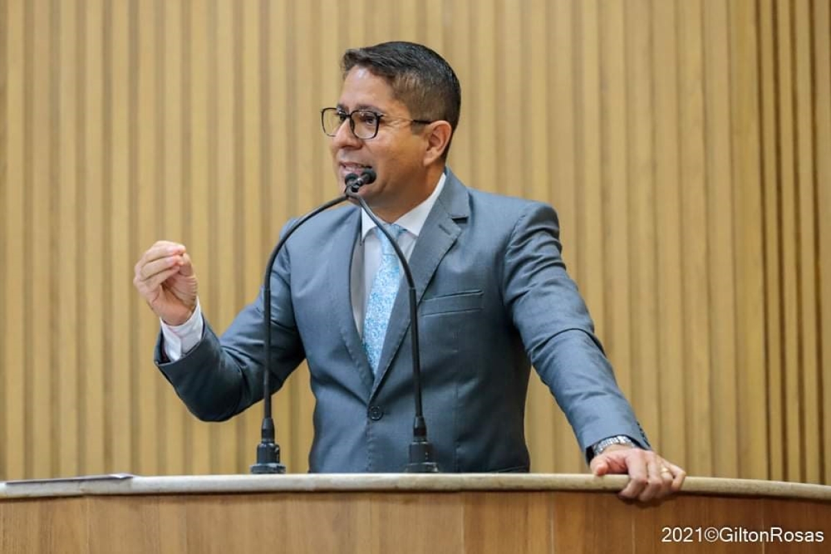 Ricardo Marques lamenta demissão em massa e reapresenta carta com sugestões para o transporte público (Foto: Gilton Rosas)