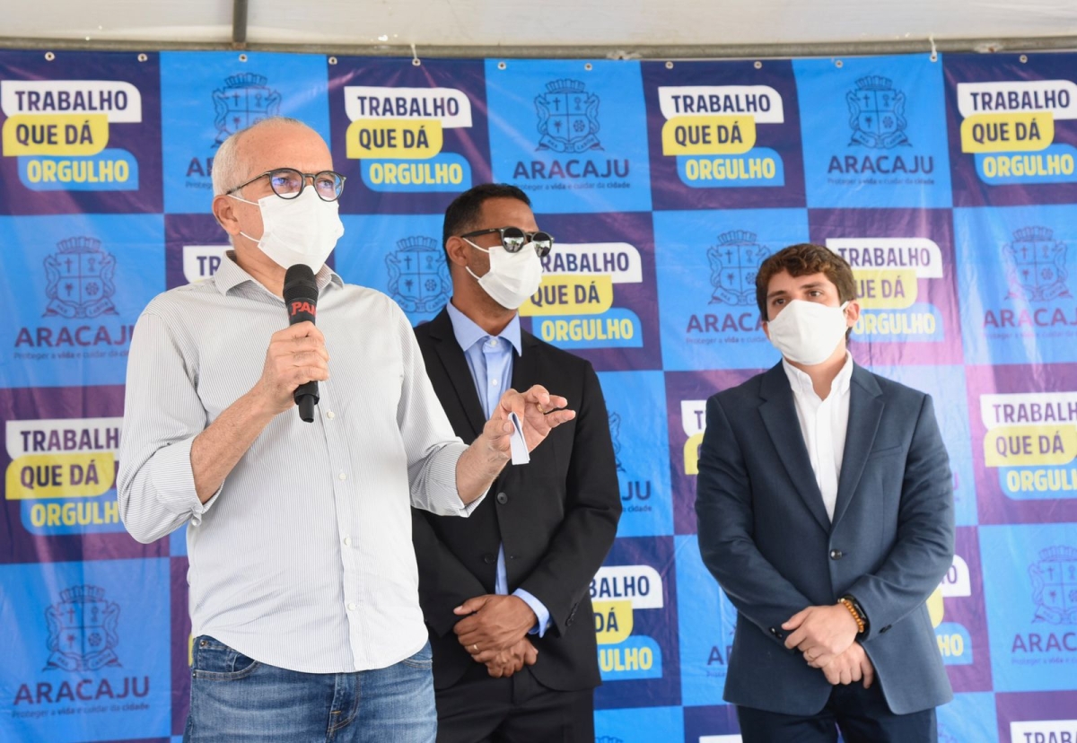 Breno Garibalde destaca importância dos ecopontos de Aracaju (Foto: Ana Lícia Menezes/ PMA)