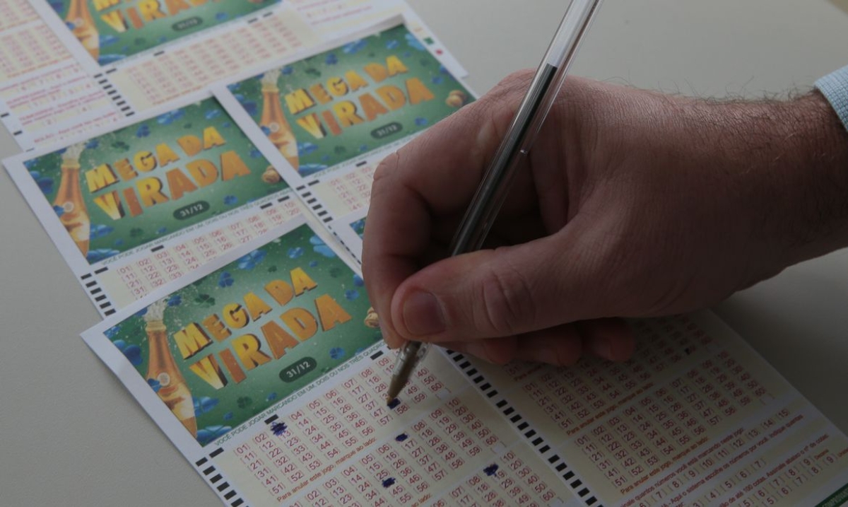 Apostas para Mega da Virada começam nesta terça, 16/11 (Foto: Marcello Casal Jr/ Agência Brasil)