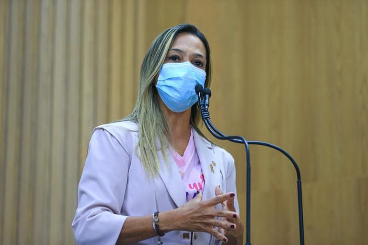 Sheyla Galba destaca problemas encontrados no Centro Social Urbano e cobra especialidades em UBS da zona Norte (Foto: Assessoria Sheyla Galba)