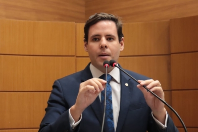 Rodrigo Valadares pede manutenção de Estruturas de Ar-condicionado no Ed. Oviedo Teixeira (Foto: Assessoria Rodrigo Valadares)