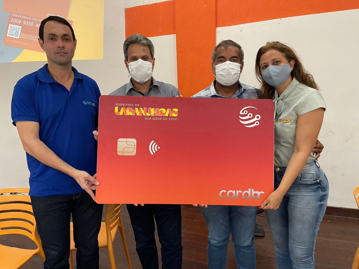 Servidores de Laranjeiras terão cartão de crédito para utilizar no comércio local (Foto: Midiando Comunicação/ Ascom PML)