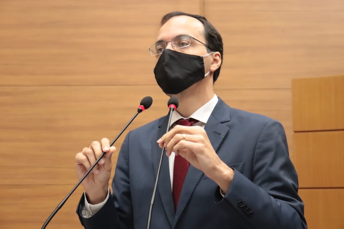 Georgeo Passos: "mais de 1.700 pessoas estão esperando por cirurgias eletivas em Sergipe" (Foto: Jadilson Simões)
