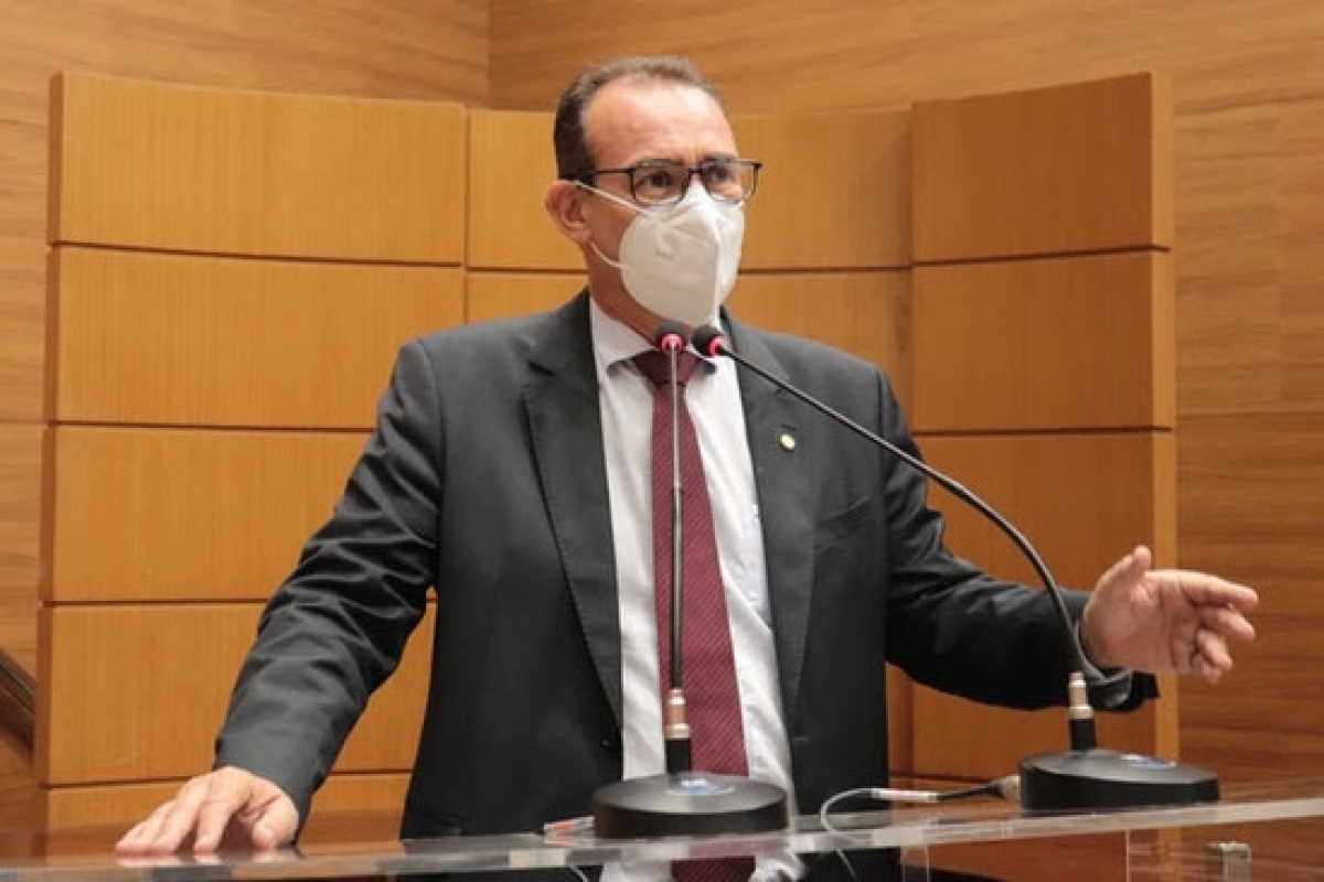 Projeto de Zezinho Sobral sugere inserção do leite de cabra na merenda escolar da rede estadual de ensino (Foto:Assessoria Zezinho Sobral)