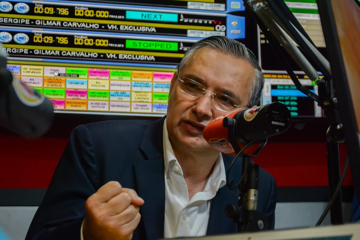 Eduardo Amorim lamenta cortes de recursos no SUS (Foto: Assessoria Eduardo Amorim)