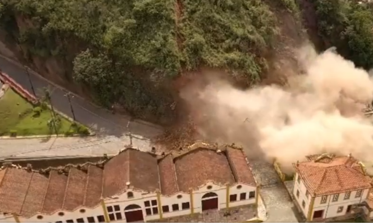 Deslizamento em Ouro Preto (Foto: Reprodução/ Redes Sociais)