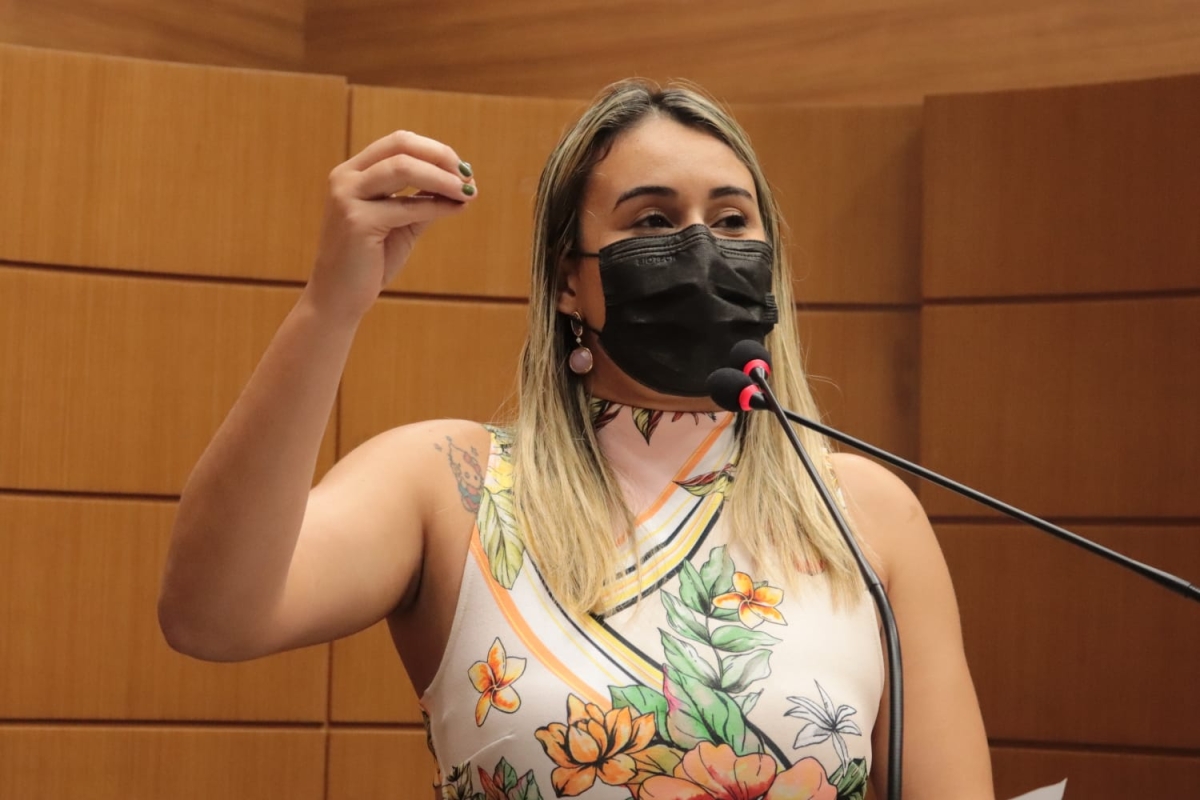 Kitty Lima pode ir à Justiça contra reajuste na conta de água da Deso (Foto: Jadilson Simões)