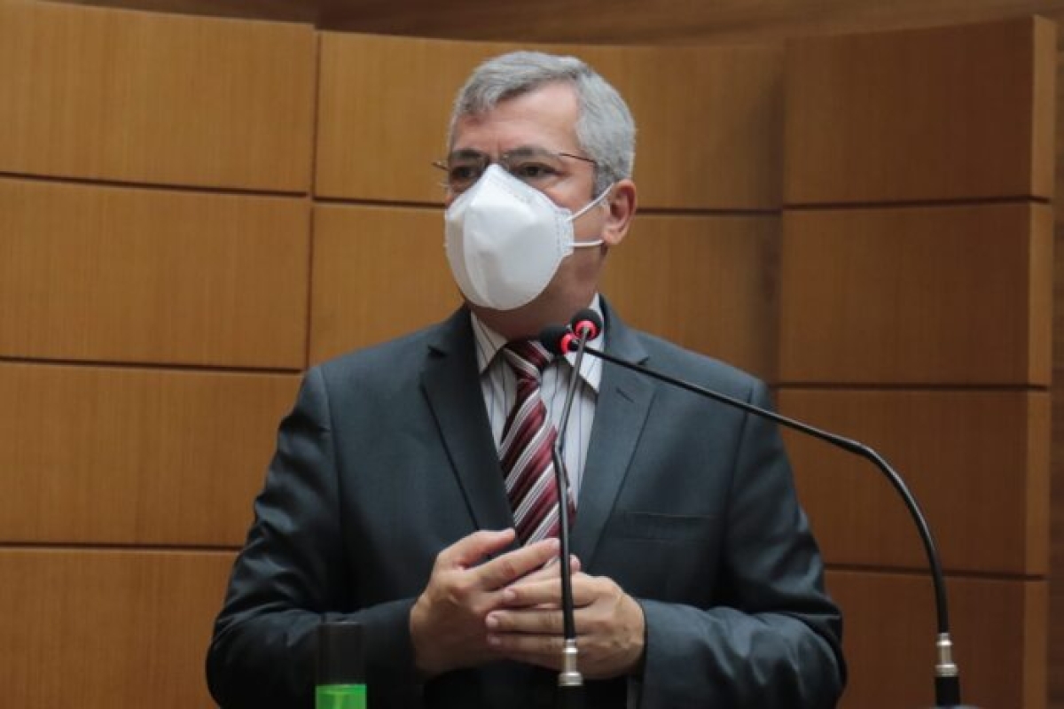 Para Iran Barbosa, o piso do magistério é lei e deve ser pago conforme a legislação (Foto: Jadilson Simões/ Alese)