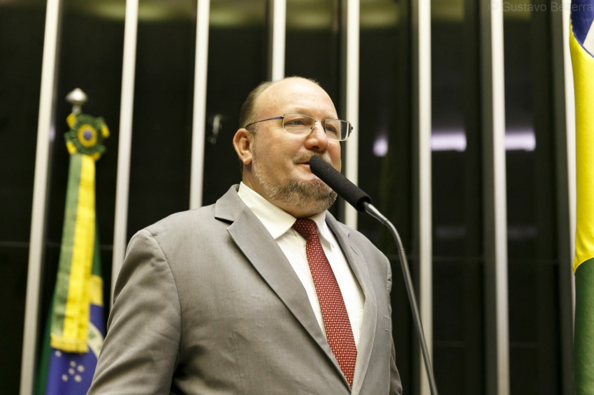 João Daniel apresenta PL para que operadoras de planos de saúde possam garantir tratamento integral a pacientes com deficiência e doenças raras (Foto: Assessoria João Daniel)