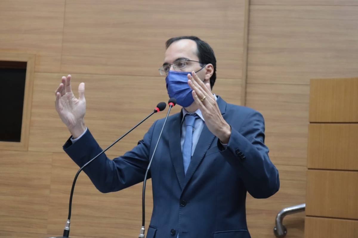 Aumento servidores: Georgeo Passos diz que Belivaldo já pode pedir música no Fantástico (Foto: Jadilson Simões)