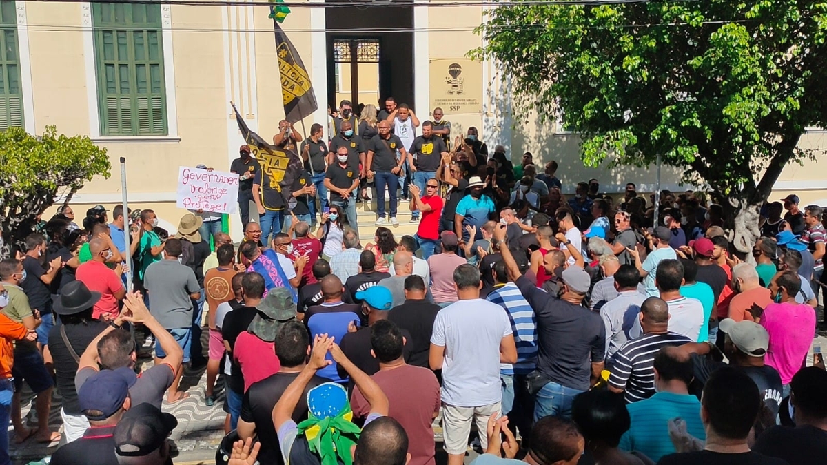 Em Assembleia Geral do Movimento Polícia Unida, 5% proposto pelo governo estadual é rejeitado (Foto: Matheus Costa/ Sinpol)