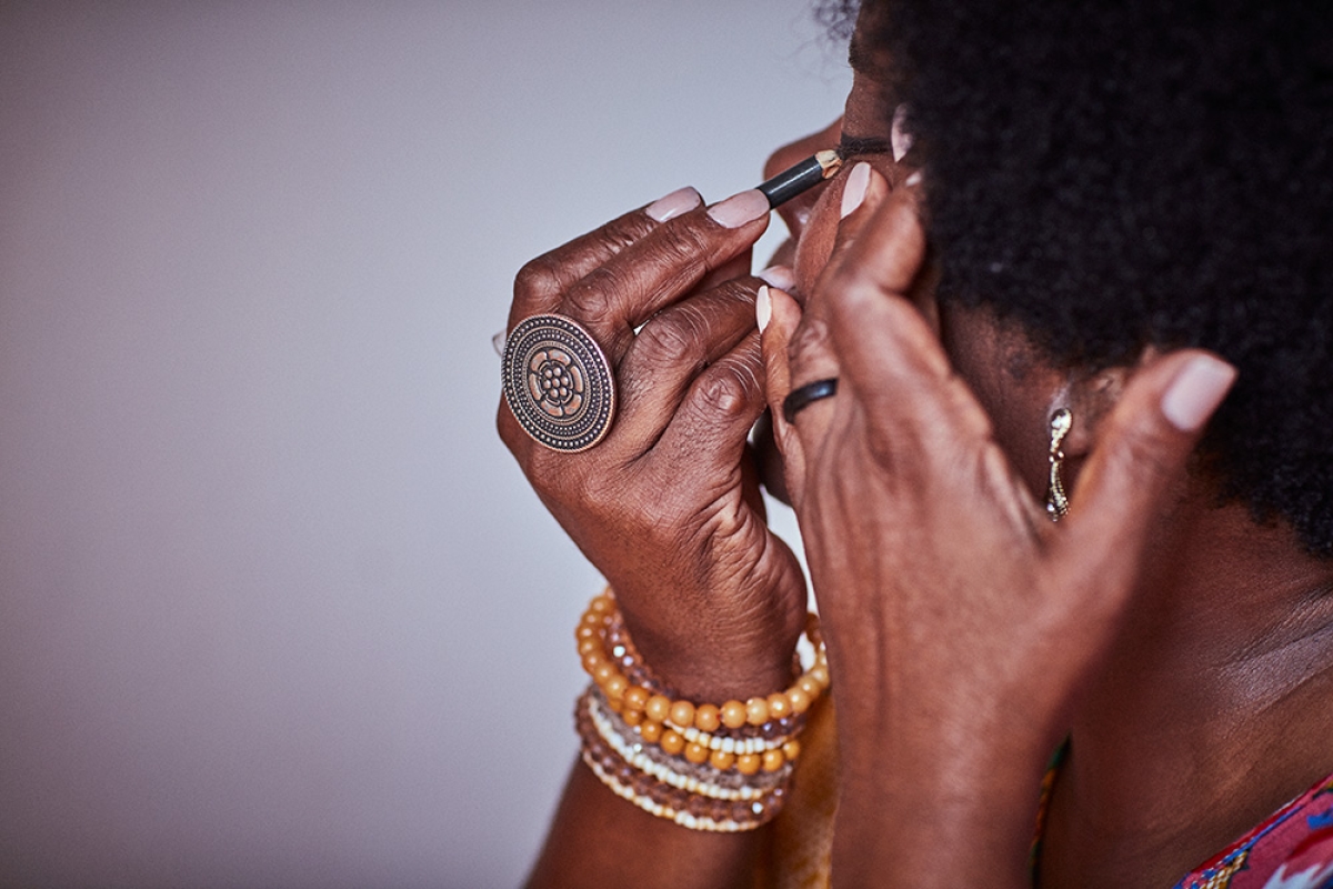 Natura lança curso no WhatsApp para apoiar mulheres a romperem ciclo de violência (Foto: Assessoria Natura)