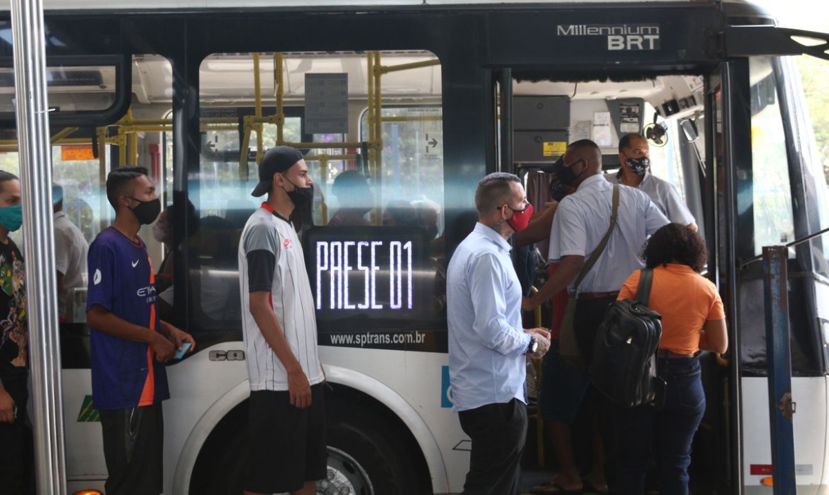 Racismo no transporte já foi presenciado por 72% dos brasileiros (Foto: Rovena Rosa/ Agência Brasil)