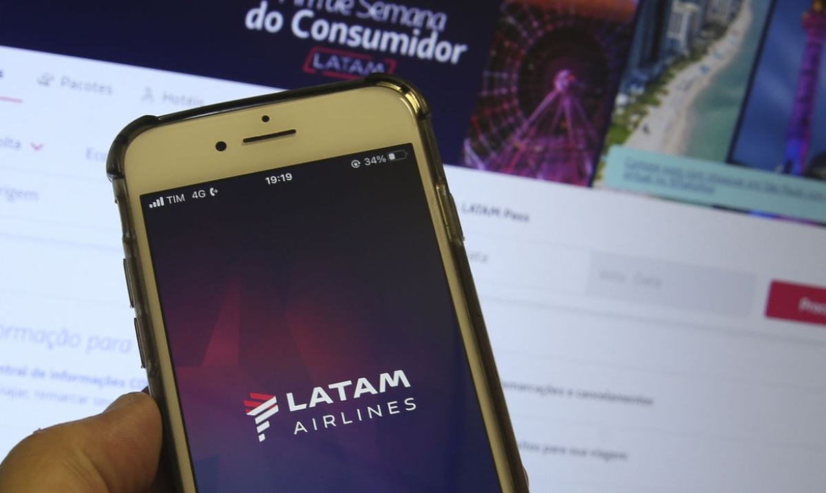 Latam suspende 21 voos nacionais devido ao aumento dos combustíveis (Foto: Agência Brasil)