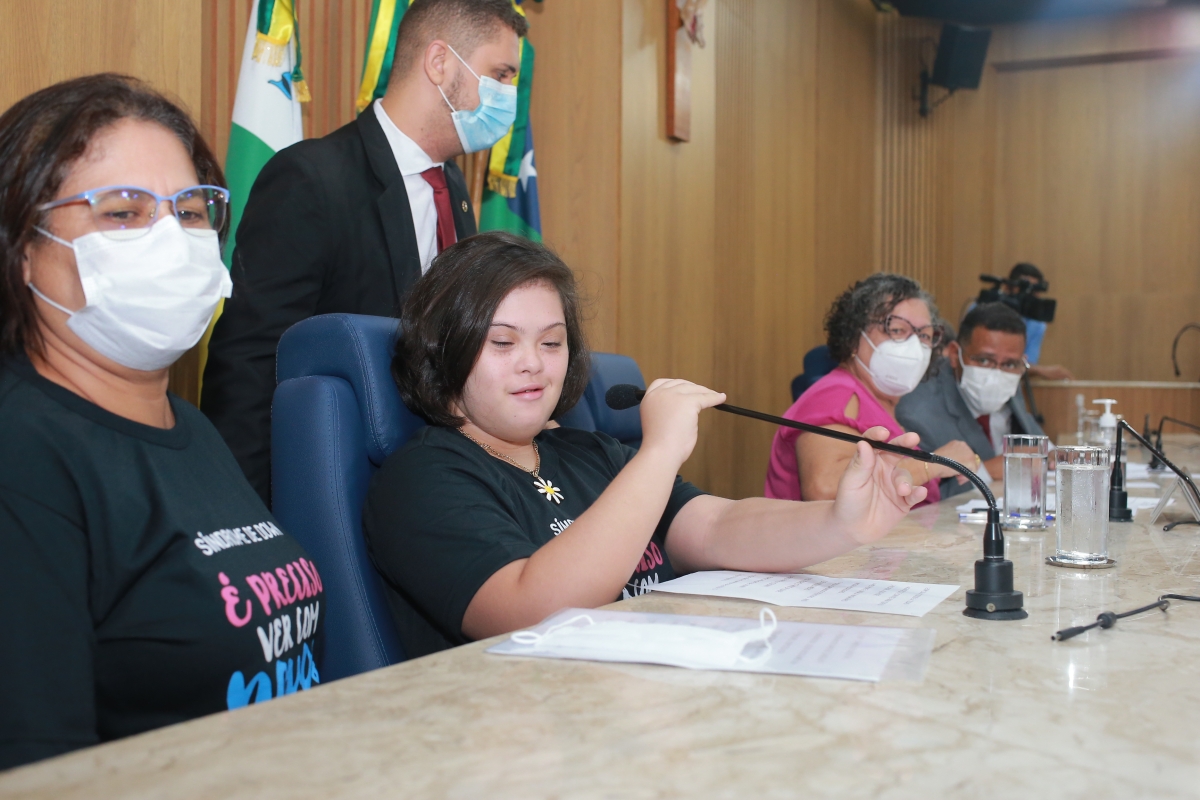 Sessão Especial discutiu a falta de oportunidade das pessoas com Down em Aracaju (Foto: Assessoria Sargento Byron)