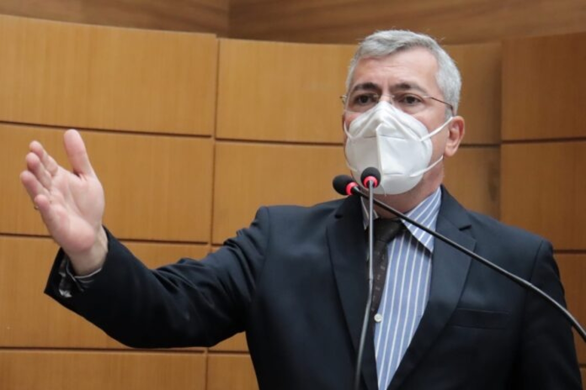 Parlamentar lamentou a aprovação de projetos que destruíram direitos históricos do magistério (Foto: Jadilson Simões/ Alese)